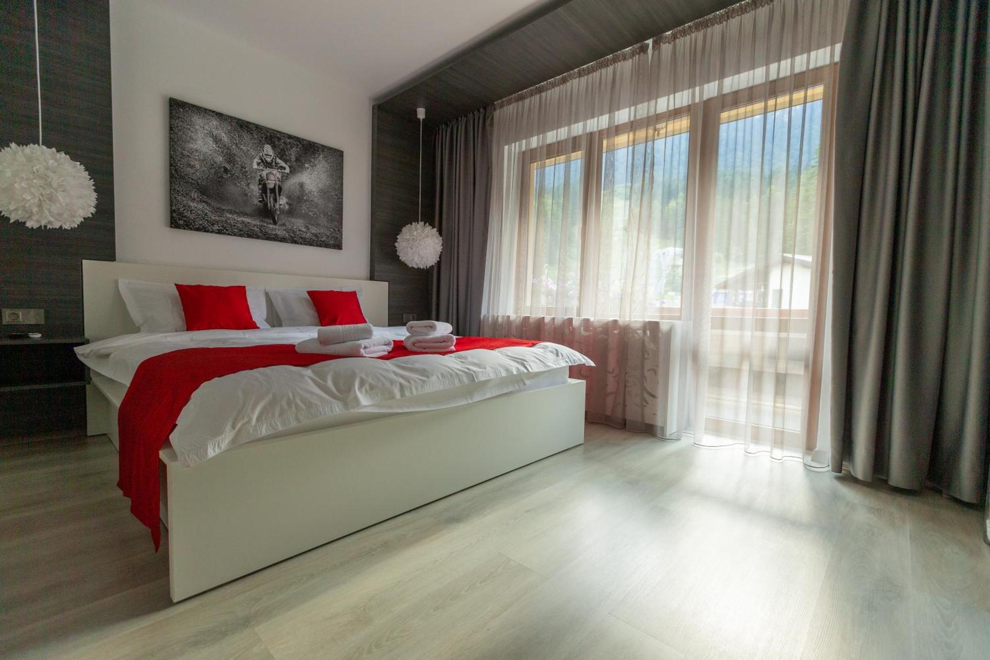 Hrodberht Ski Apartment Buşteni Eksteriør billede
