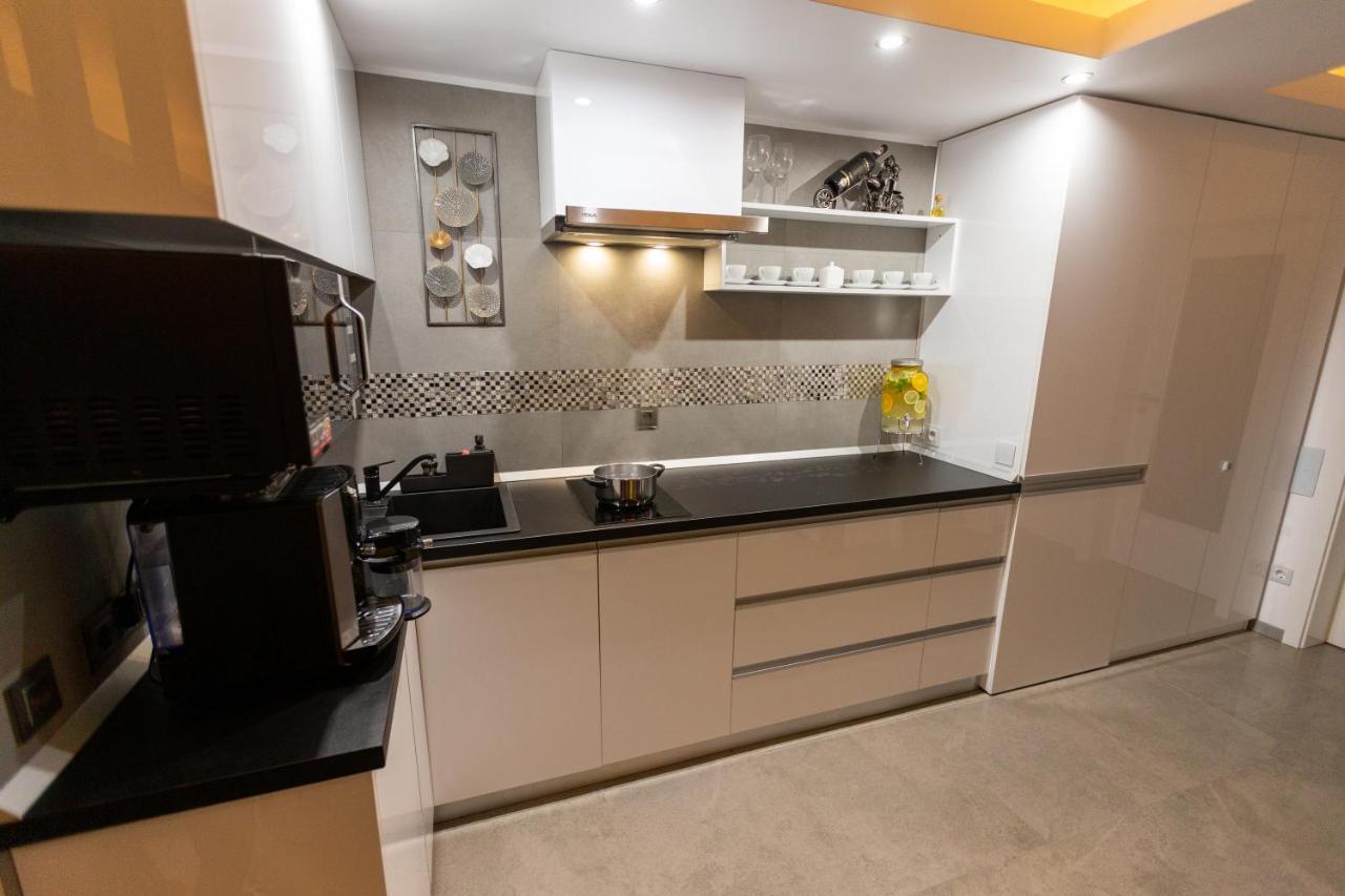 Hrodberht Ski Apartment Buşteni Eksteriør billede